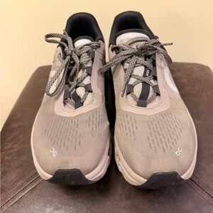 On Running Women's Athletic Shoes - Gray and Black